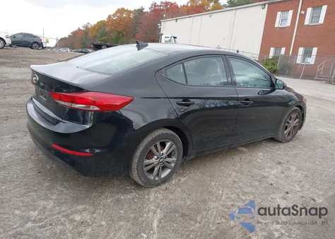 2017 Hyundai Elantra Se z USA, uszkodzony, nr VIN 5NPD84LF7HH036784